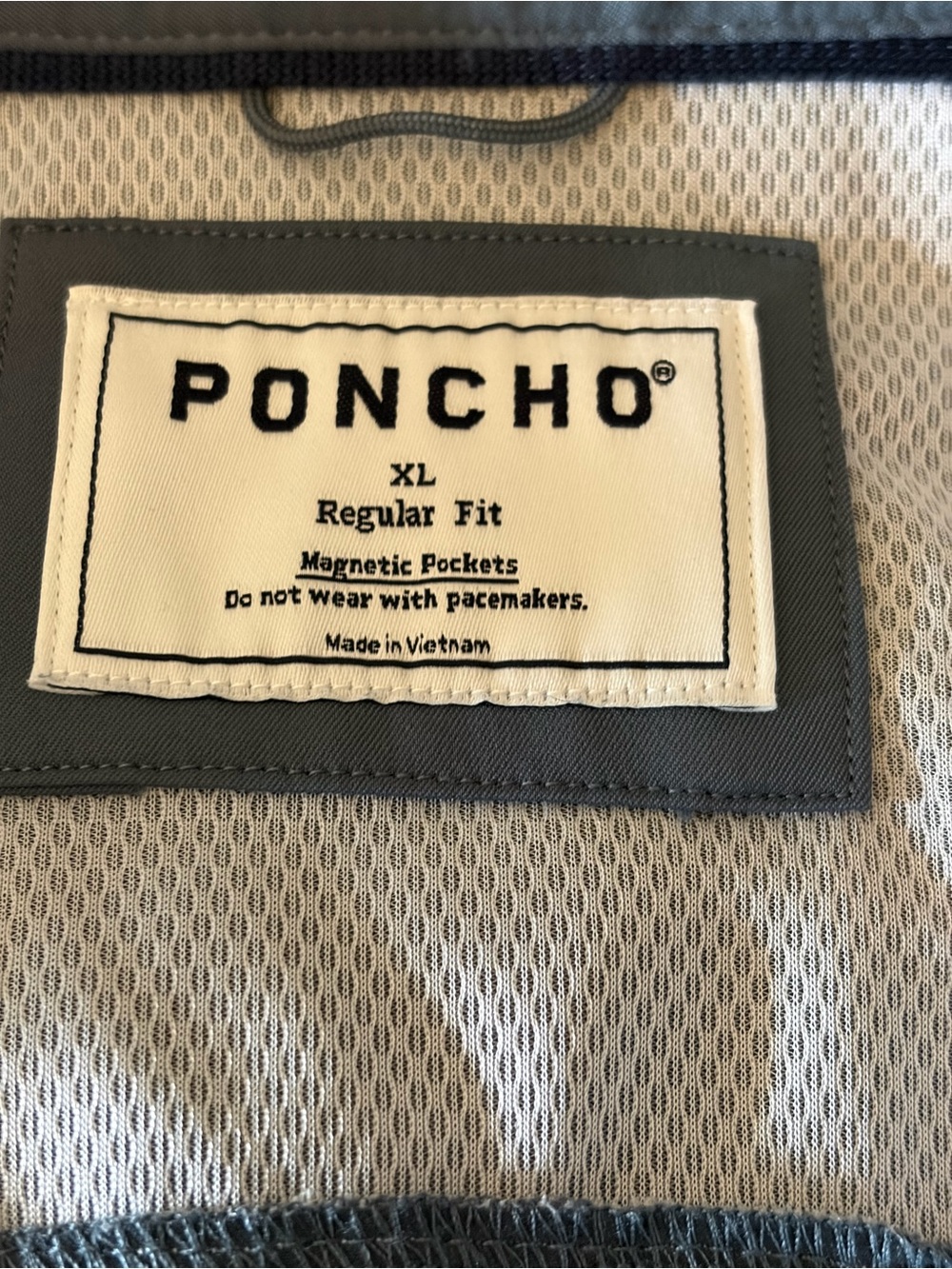 Poncho Outdoors Men’s XL Gray Long Sleeve Performance Shirt Magnetic Pockets
